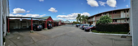 Hume Inn Motel - Sunshine Coast Guide 5