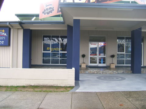 Albury Clifton Motel - Sunshine Coast Guide 5