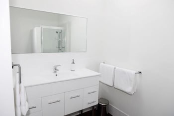 Albany Central Apartments - Sunshine Coast Guide 6