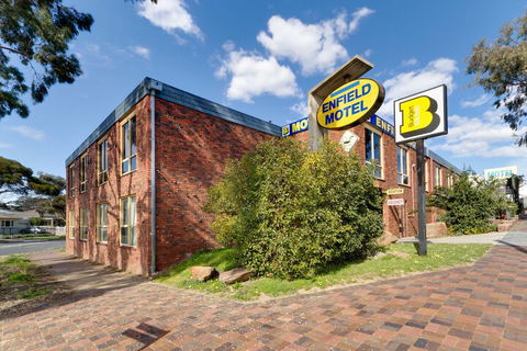 Enfield Motor Inn - Sunshine Coast Guide 3