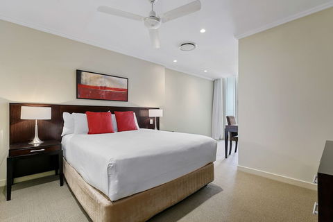 Oaks Hervey Bay Resort And Spa - Sunshine Coast Guide 1