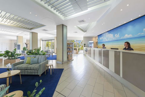 Oaks Hervey Bay Resort And Spa - Sunshine Coast Guide 0