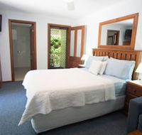 Debbie's Place - Sunshine Coast Guide
