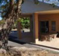 Lambert Estate Retreat - Sunshine Coast Guide