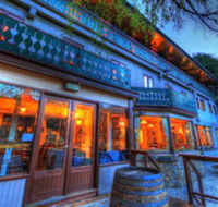 Candlelight Lodge - Sunshine Coast Guide