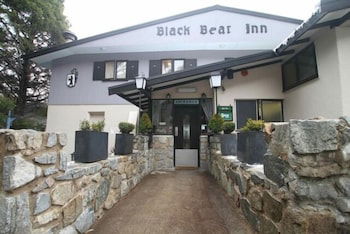 Black Bear Inn - Sunshine Coast Guide 1