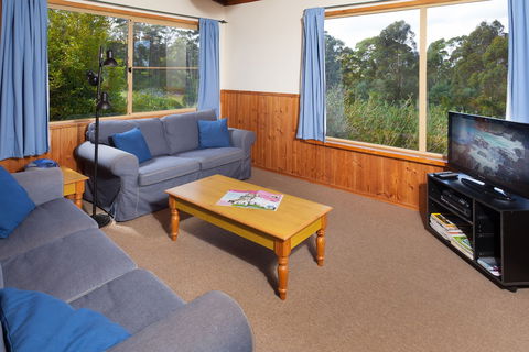Bombina Cottages - Sunshine Coast Guide 5