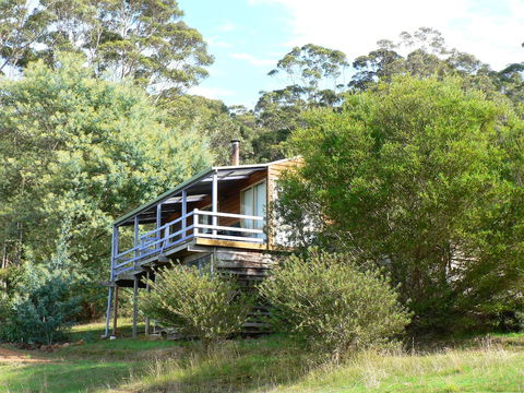 Bombina Cottages - Sunshine Coast Guide 3