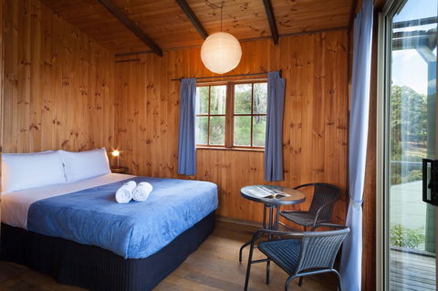 Bombina Cottages - Sunshine Coast Guide 4