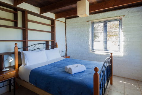 Bombina Cottages - Sunshine Coast Guide 6