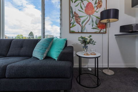 Bay 10 Accommodation - Sunshine Coast Guide 6