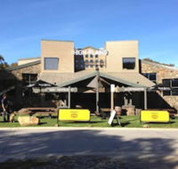 Hotel High Plains - Sunshine Coast Guide