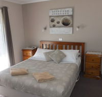 Lakes Entrance Country Cottages - Sunshine Coast Guide