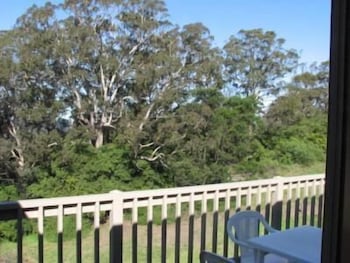 Lookout Holiday Units - Sunshine Coast Guide 2