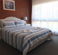 Paradise Holiday Apartments - Sunshine Coast Guide