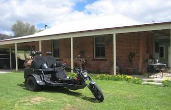 Mudgee Bed And Breakfast - Sunshine Coast Guide 1