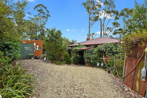 Classic Cottages Port Arthur - Sunshine Coast Guide 3