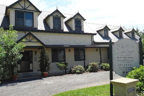 Melba Lodge - Sunshine Coast Guide 0