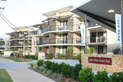 Agnes Water Beach Club - Sunshine Coast Guide 1