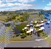 Port Huon Cottages - Sunshine Coast Guide
