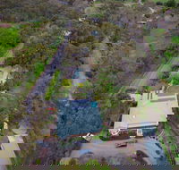 St Helens Country Cottages - Sunshine Coast Guide