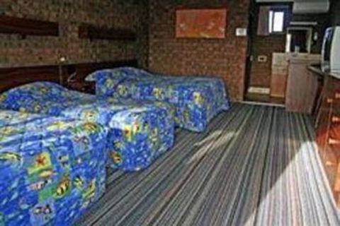 Bayside Motel - Sunshine Coast Guide 0