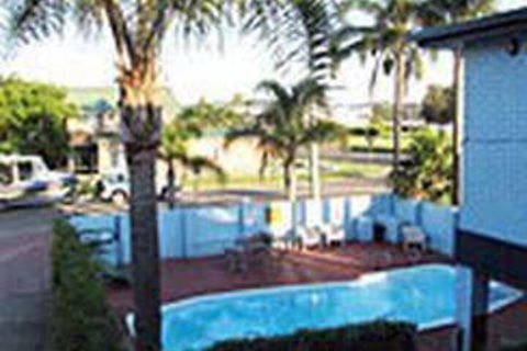 Bayside Motel - Sunshine Coast Guide 1