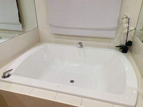 The Bluff Resort Apartments - Sunshine Coast Guide 4