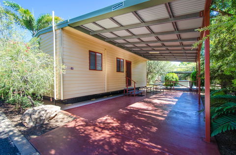 Discovery Parks - Alice Springs - Sunshine Coast Guide 0