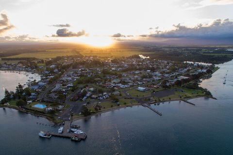 Anchor Bay Motel - Sunshine Coast Guide 1