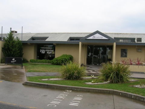 Overlander Hotel Shepparton - Sunshine Coast Guide 0