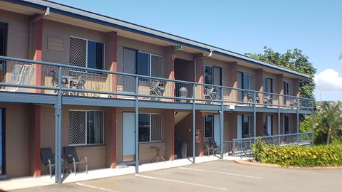 Island View Motel - Sunshine Coast Guide 2