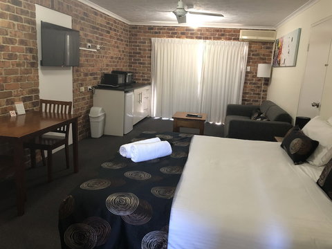 Toowong Villas - Sunshine Coast Guide 5