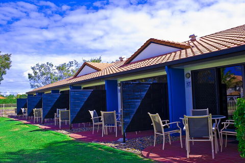 Coral Cove Resort - Sunshine Coast Guide 1