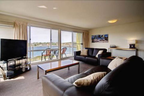 Albacore Apartments - Sunshine Coast Guide 5