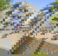 Burlington Holiday Apartments - Sunshine Coast Guide
