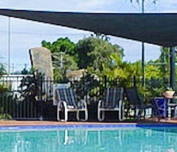 Aza Motel - Sunshine Coast Guide 5