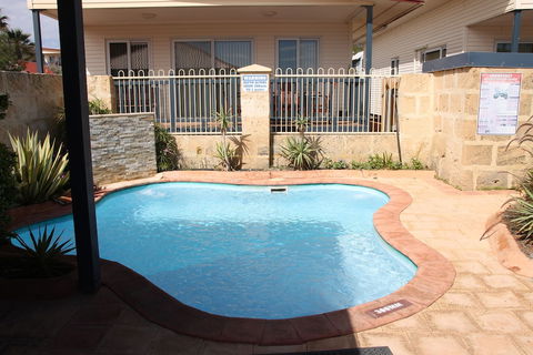 Seaspray Beach Holiday Park - Sunshine Coast Guide 4