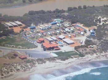 Seaspray Beach Holiday Park - Sunshine Coast Guide 1
