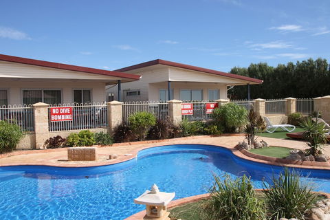 Seaspray Beach Holiday Park - Sunshine Coast Guide 2