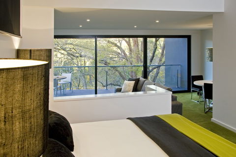 Saltus Luxury Accommodation - Sunshine Coast Guide 3