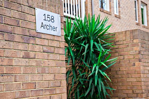 Adelaide Dresscircle Apartments Archer Street - Sunshine Coast Guide 1