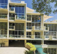Little Cove Court - Sunshine Coast Guide