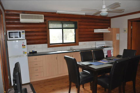 Western KI Caravan Park - Sunshine Coast Guide 1