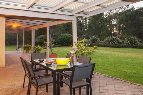 Acacia Chalets - Sunshine Coast Guide 4