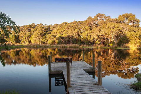 Acacia Chalets - Sunshine Coast Guide 7