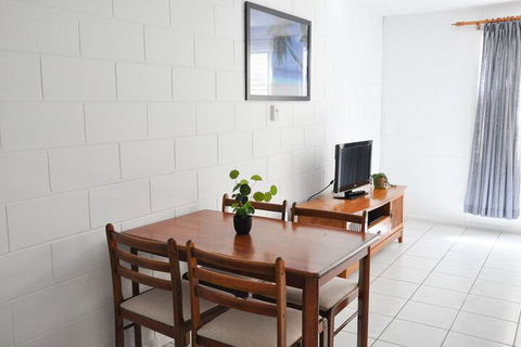 Palm Waters Holiday Villas - Sunshine Coast Guide 6