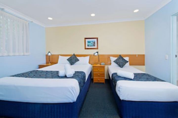 Diamond Head NSW Sunshine Coast Guide