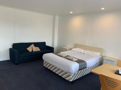 Heyfield Motel & Apartments - Sunshine Coast Guide 6