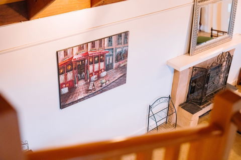 Outlook Hill Vineyard Cottages - Sunshine Coast Guide 3